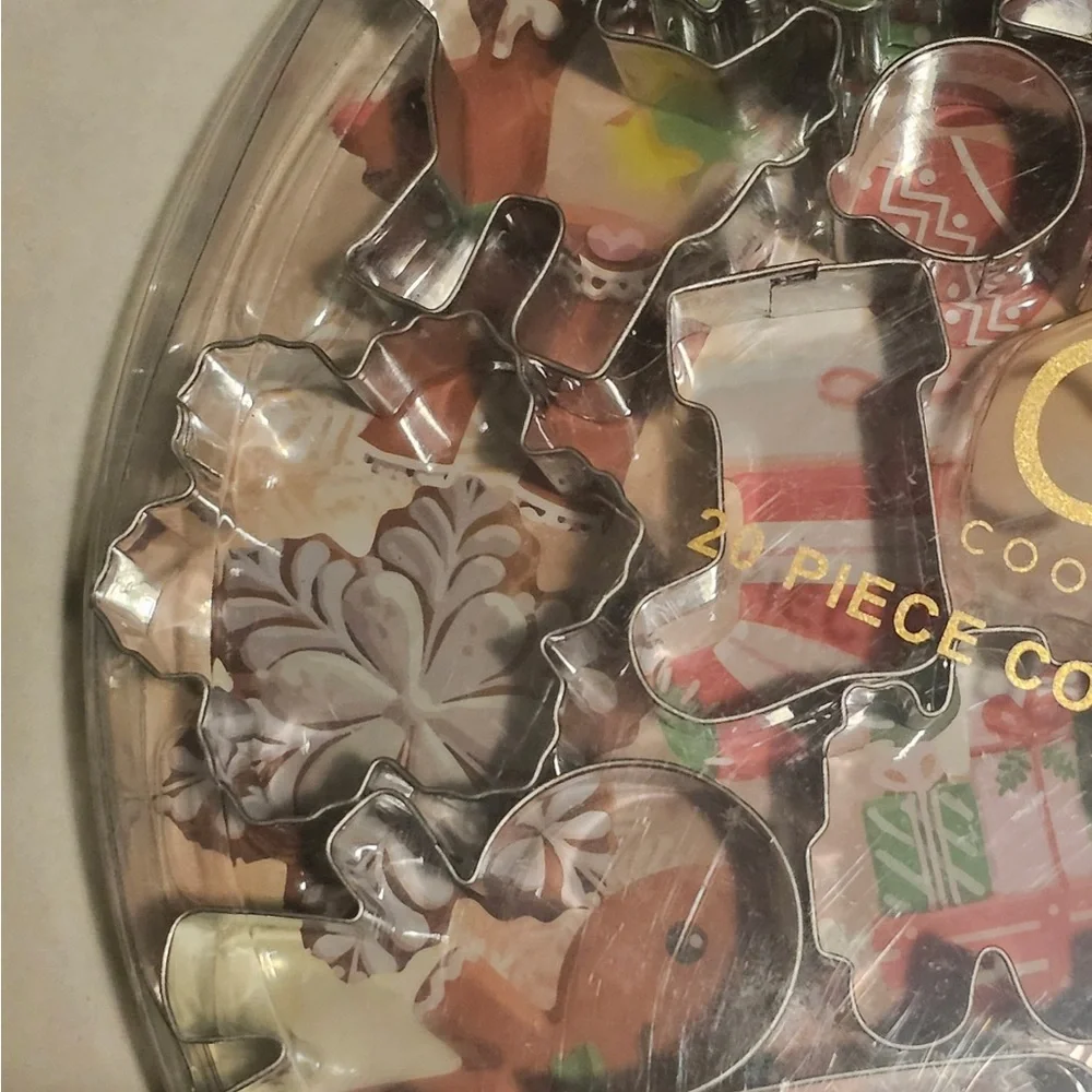 CWC Holiday Cookie Cutter Set - Festive Multicolor - Picture 7 of 8